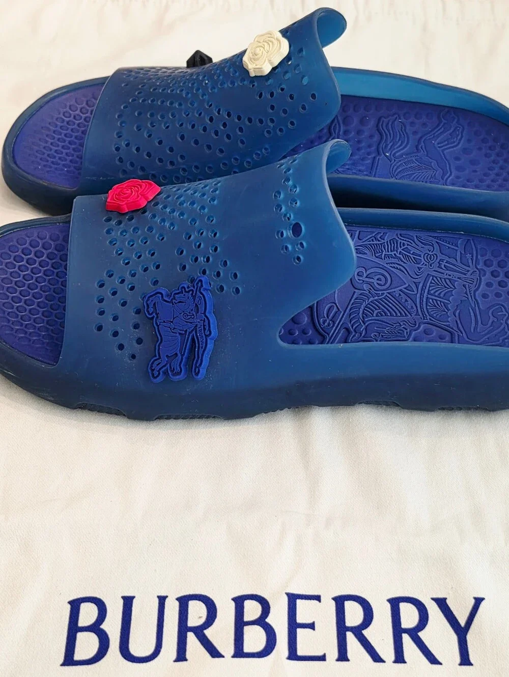 Burberry perforated blue
